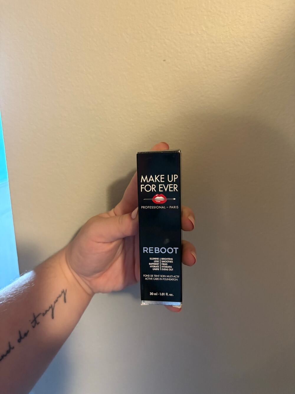 Make Up For Ever Reboot Active Care Revitalizing Foundation R560